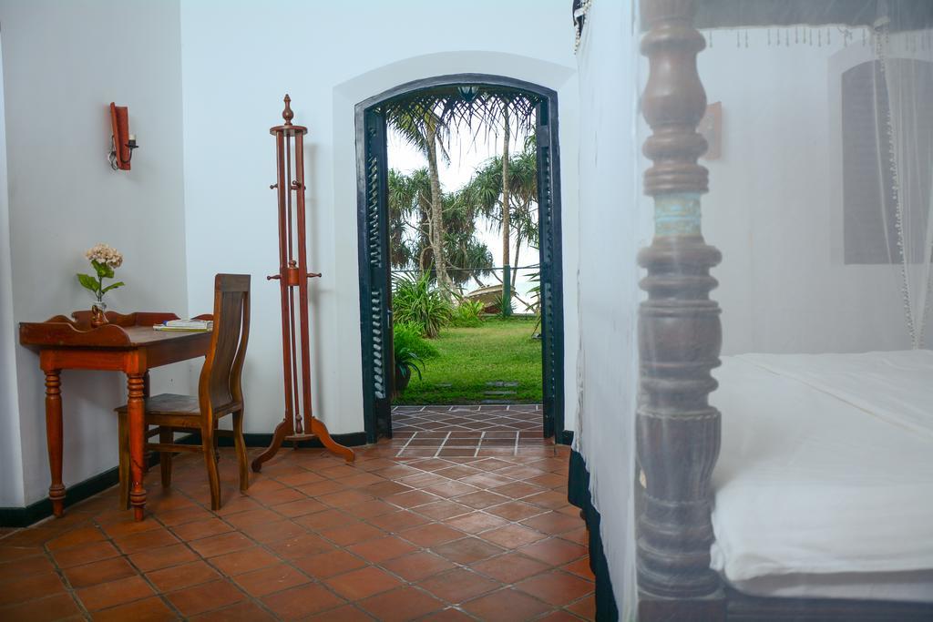 Villa Tissa Beach Resort 웰리가마 외부 사진