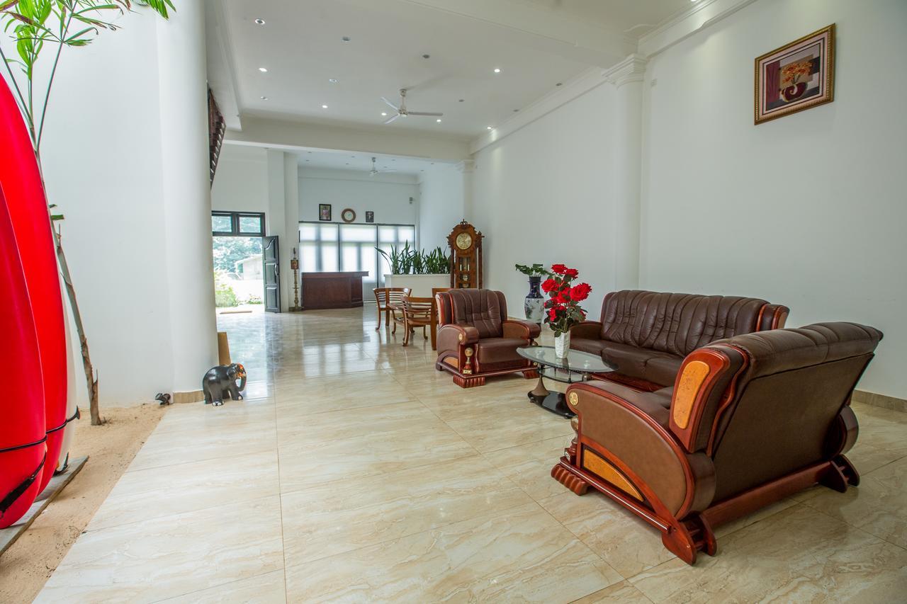 Villa Tissa Beach Resort 웰리가마 외부 사진